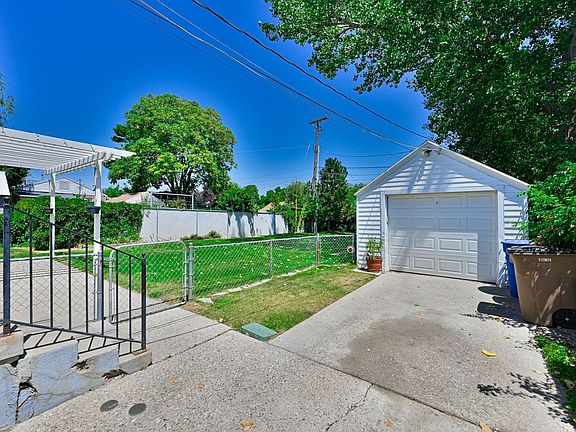 5th image of 2789 S Alden St