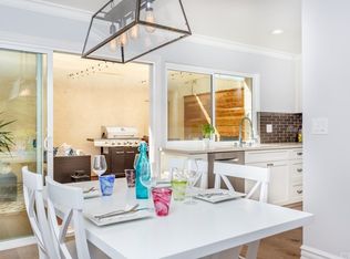 2215 Vista Huerta, Newport Beach, CA 92660