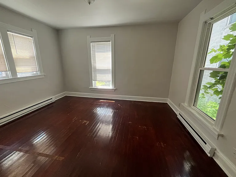 2033 N Cambridge Ave #2 — Photo 6