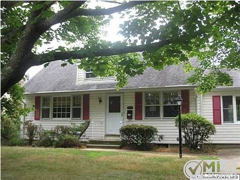 2nd image of 1317 Willow Dr