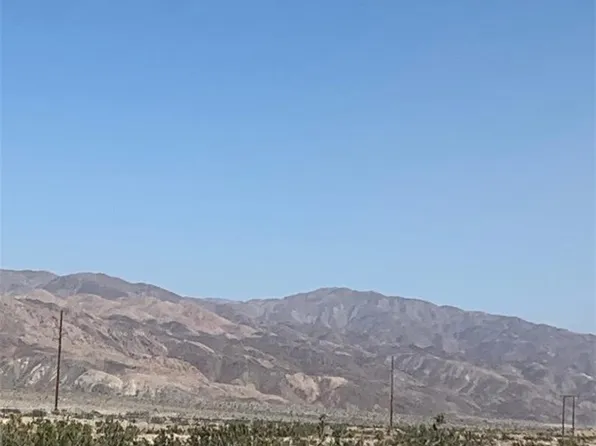 82501 32nd Ave, Desert Hot Springs, CA 92241