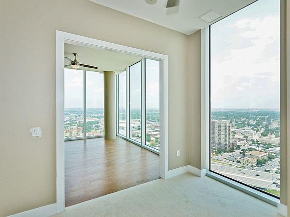 2nd image of 600 E Market St #3118