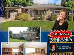 1536 E Lake Shore Dr, Decatur, IL 62521