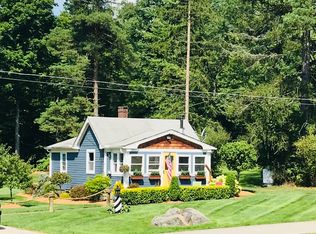 18646 Mount Pleasant Dr, Chagrin Falls, OH 44023