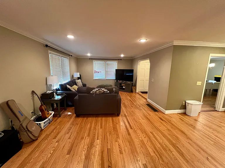3641 Foxhall Rd — Photo 2