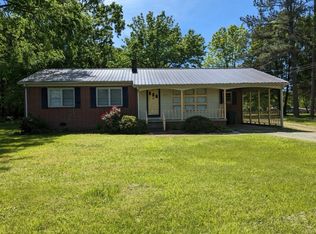 1136 Rogers Rd, Graham, NC 27253