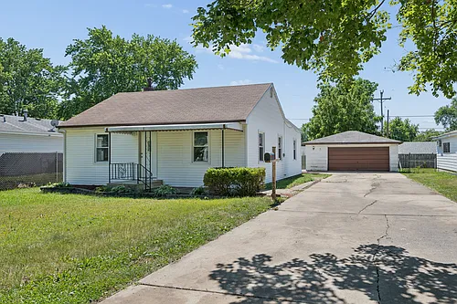 1805 Kelly Ave Photo 1
