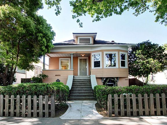 4th image of 2808 G St
