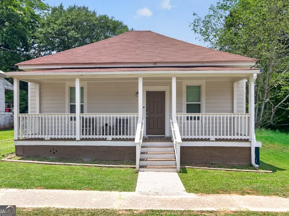128 Grady Smith St, Grantville, GA 30220
