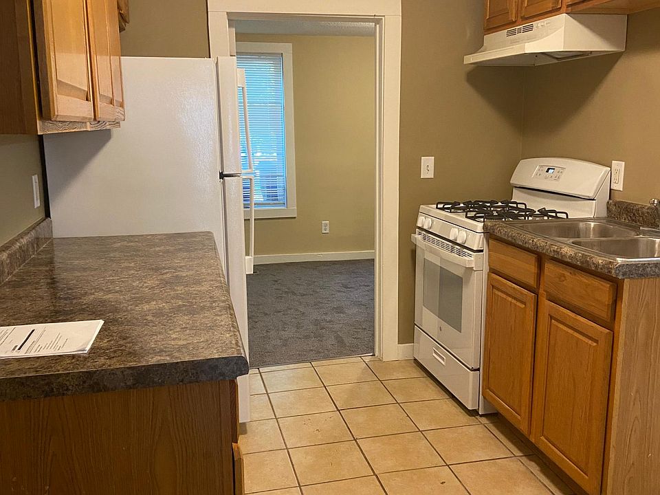 1st image of 725 Charles Ave #1