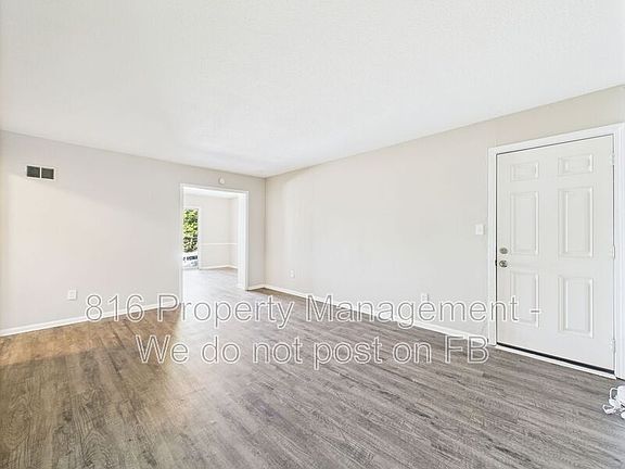 3rd image of 8030 Campbell St