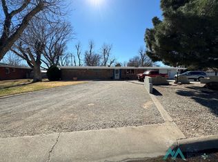 1505 W Riverside Dr, Carlsbad, NM 88220