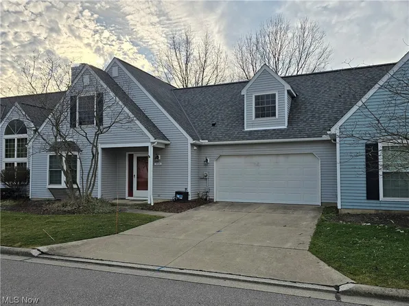 14426 Thatchers Ln #117, Strongsville, OH 44149