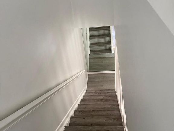 5th image of 12400 Westhampton Cir