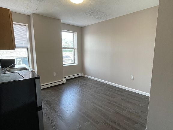 5th image of 191 Green St #3
