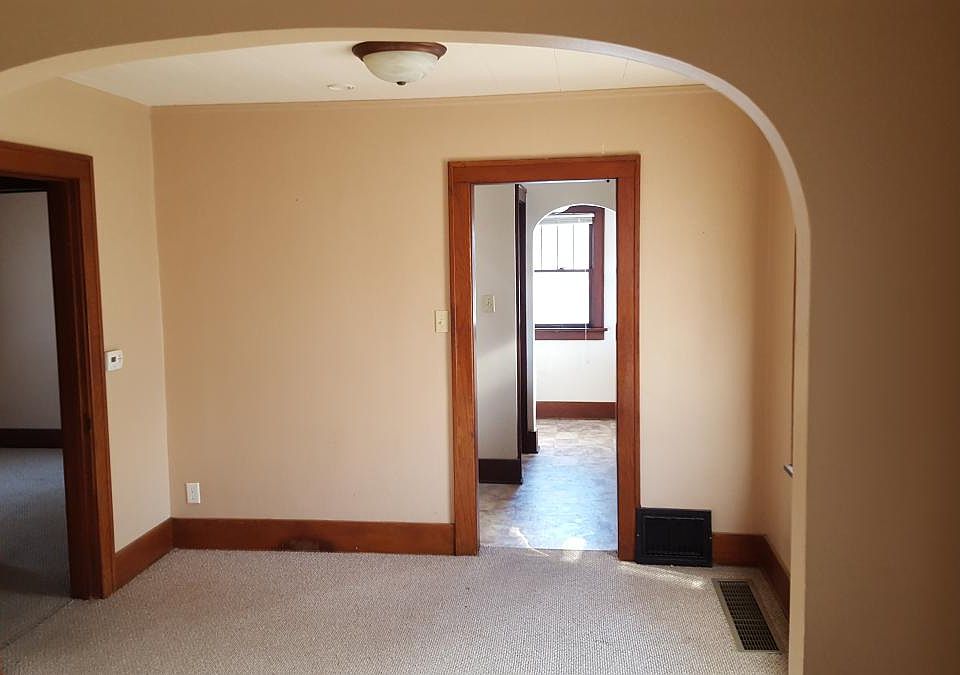 2nd image of 1205 N Washington Ave