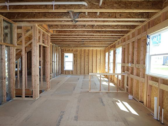 2nd image of 1747 Kenneth Dr