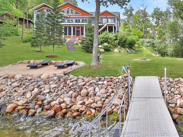 2147 Summit Dr, Cushing, MN 56443