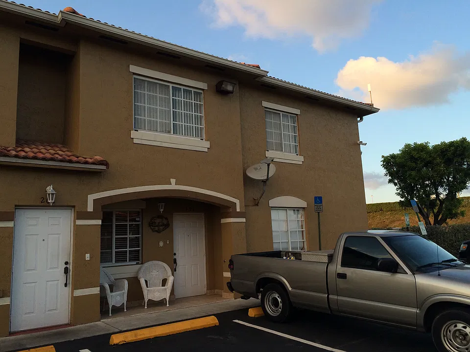 8180 W 28th Ct #201