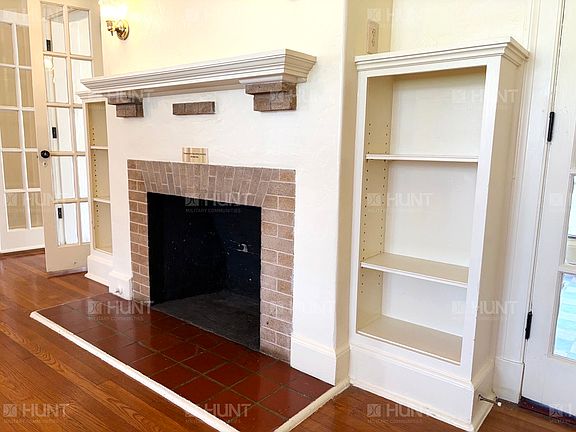 4th image of 1 E Park Ln #321
