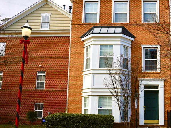 4324 Talmadge Cir, Suitland, MD 20746