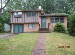 63 Beaver Dr, Barrington, NJ 08007