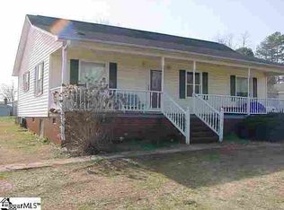 1603 Groce Meadow Rd, Taylors, SC 29687