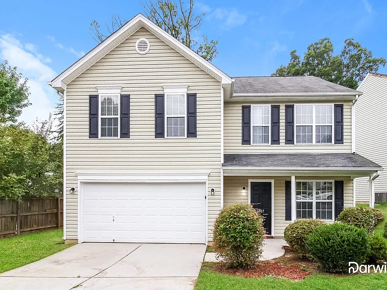 4807 Chapel Ridge Dr — Photo 1