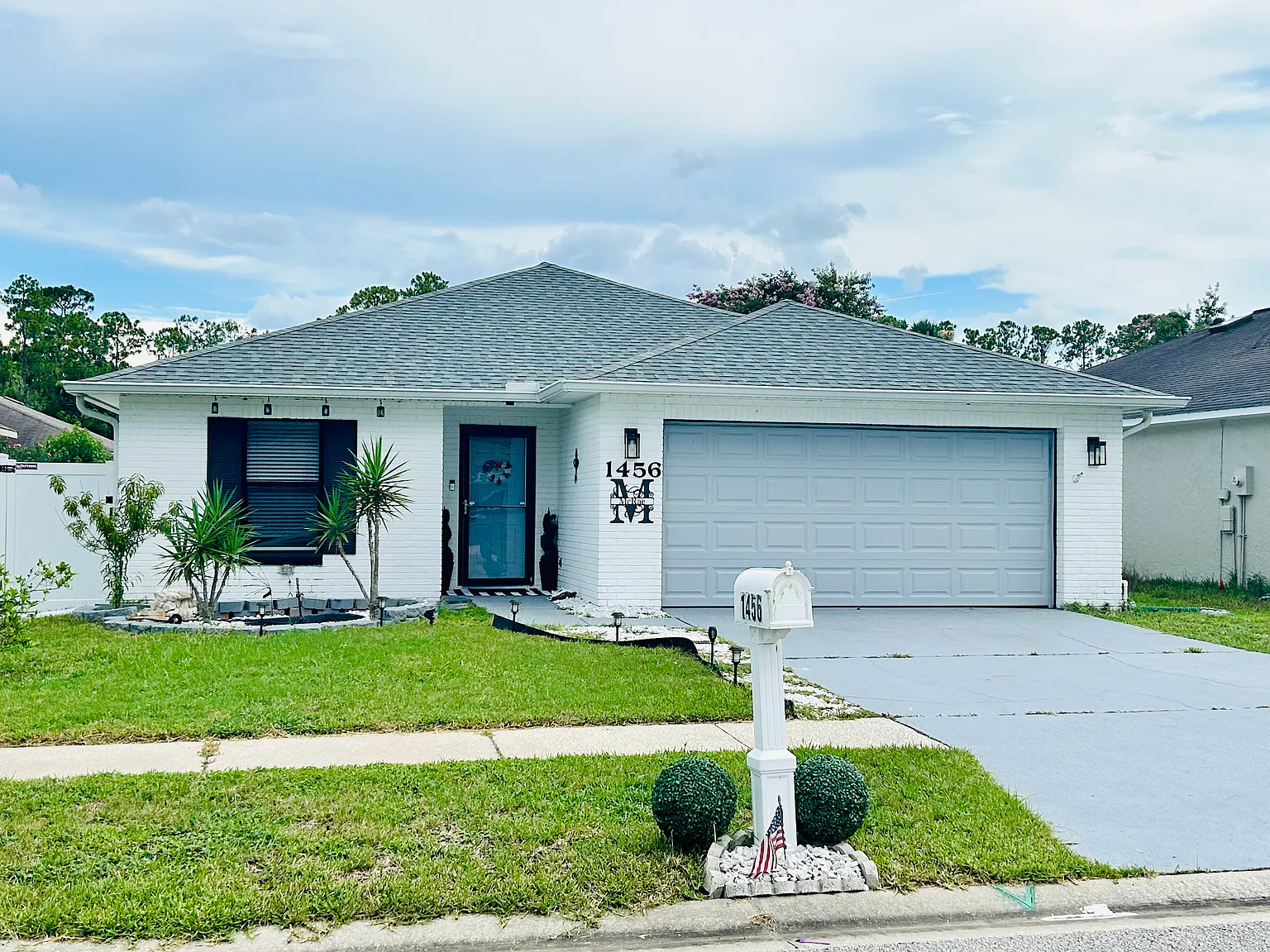 1456 Bay Grove Dr — Photo 2