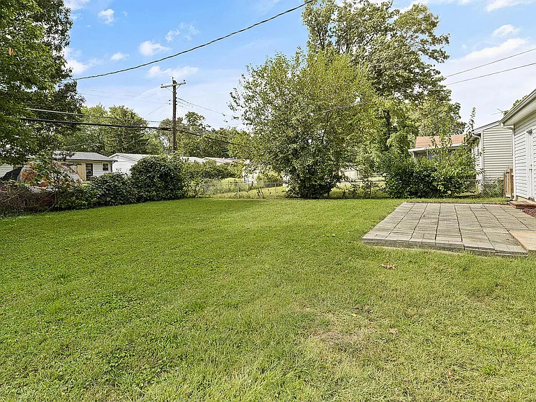 532 Holiday Ave — Photo 19
