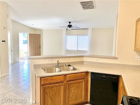 5th image of 5108 El Pescador Ave