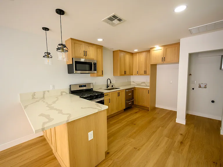 3107 W Coolidge Ave #B — Photo 1