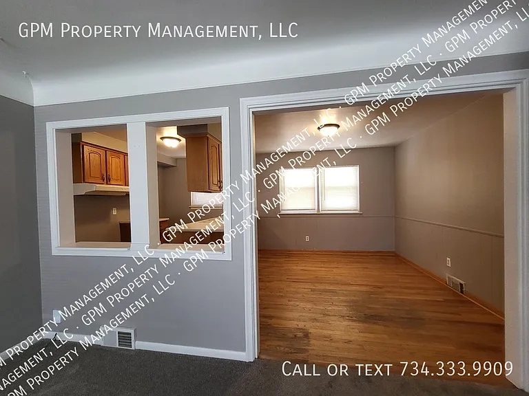 3277 Terry St — Photo 6