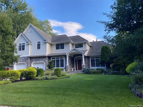 182 Elizabeth Street, Pearl River, NY 10965