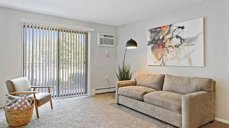 Arrive 4301 — Photo 2