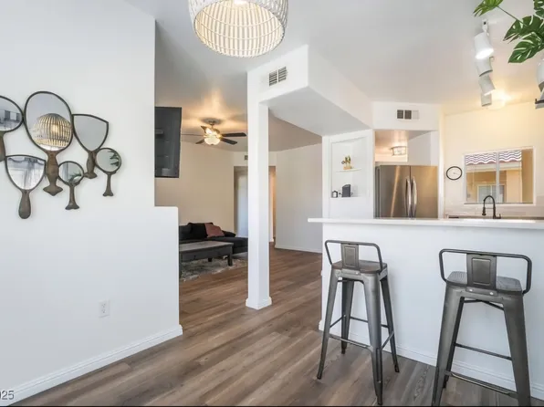 1051 E Cactus Ave, Las Vegas, NV 89183