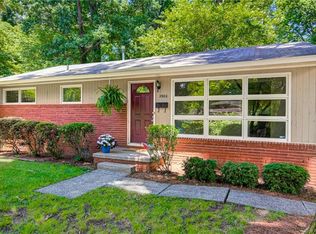 2902 Dellwood Dr, Greensboro, NC 27408