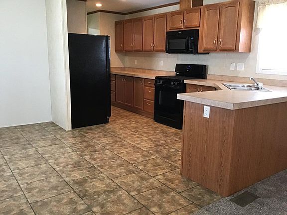2nd image of 2050 Four Seasons Dr #120