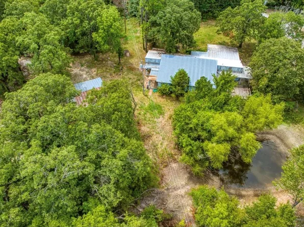 2371 Seminole Dr, Sulphur, OK 73086