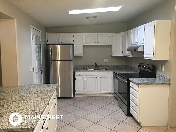 5th image of 4501 N Alicia Ave