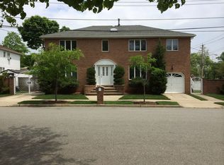 163 Finlay St, Staten Island, NY 10307
