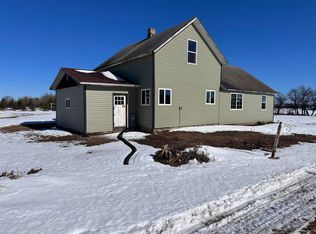 6208 Kriescher Rd, Lena, WI 54139