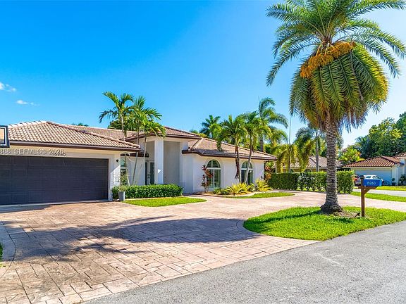 3rd image of 15260 SW 143rd St