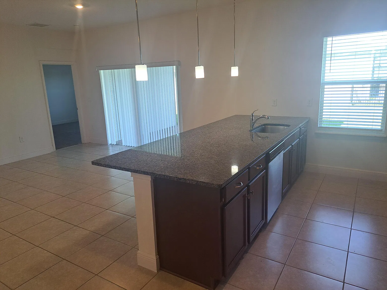 5614 Estero Loop — Photo 4