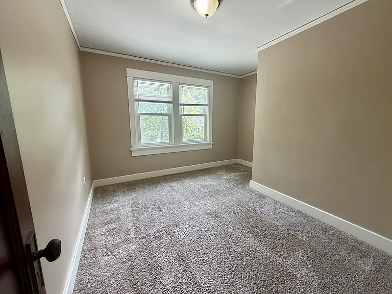 53 Forest Glen Ave — Photo 19