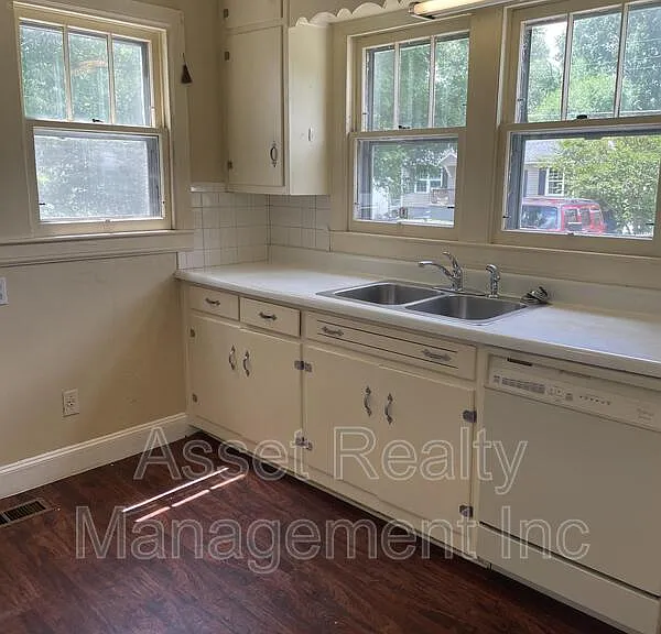 2317 Sun Valley Rd — Photo 9