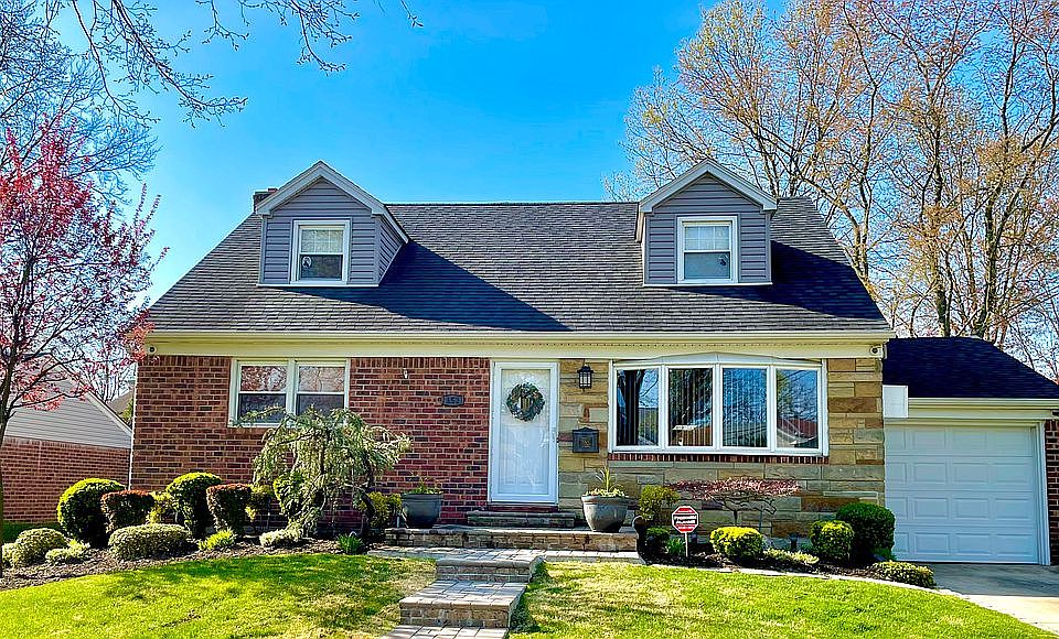 2nd image of 151 Aster Dr