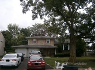 4 Nettletree Dr, Ewing, NJ 08638