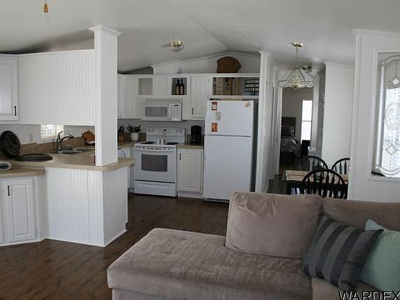4th image of 8151 S Smoketree Ln