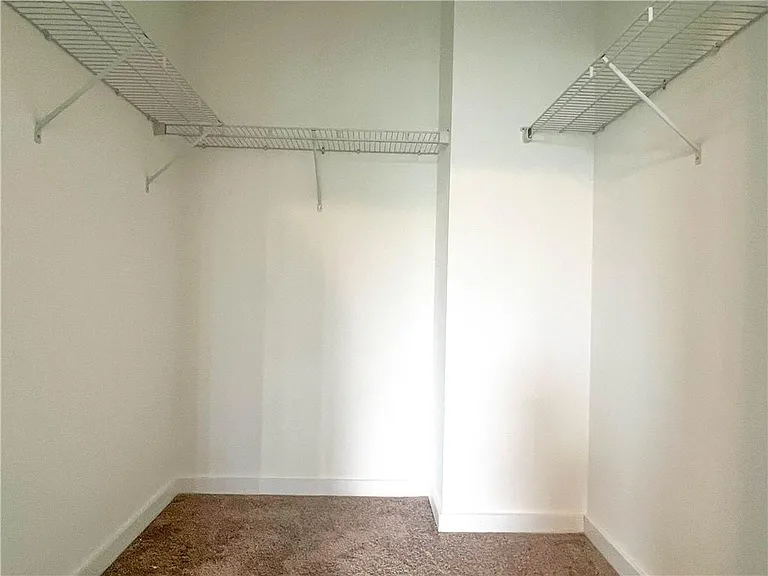 525 Parkway Dr #515 — Photo 11